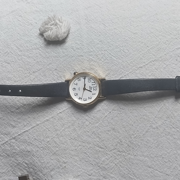 Women\'s small Timex watch